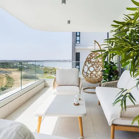 アパート Aelia - Chic 2-br & Balcony In *