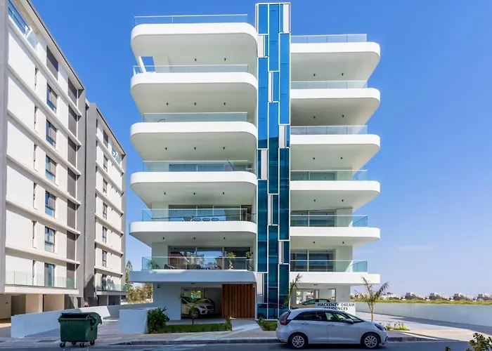 Aelia - Chic 2-br & Balcony In *